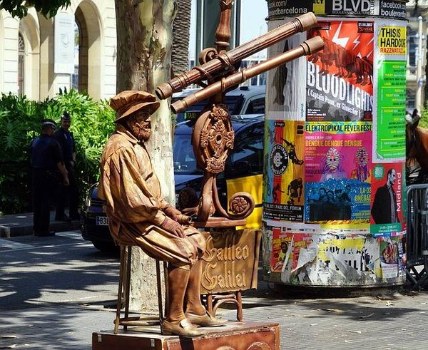 Comment diffuser son art : Des stratégies pour les artistes émergents